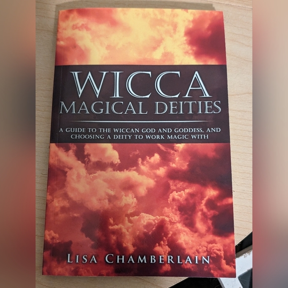 Lisa Chamberlain Other - EUC Magical Deities Book